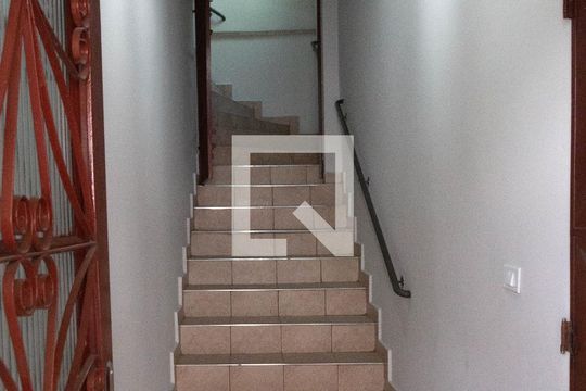 Entrada Casa de casa à venda com 3 quartos, 215m² em Jardim Santa Cecilia, Guarulhos