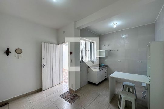 Sala/cozinha  de casa para alugar com 1 quarto, 35m² em Chácara Santo Antônio (zona Sul), São Paulo