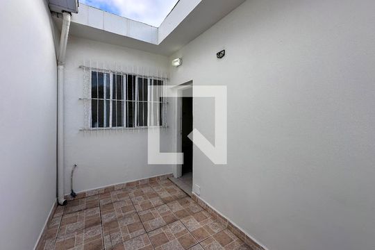 Quintal de casa para alugar com 1 quarto, 35m² em Chácara Santo Antônio (zona Sul), São Paulo