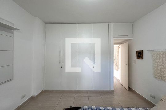 Quarto de casa para alugar com 1 quarto, 35m² em Chácara Santo Antônio (zona Sul), São Paulo