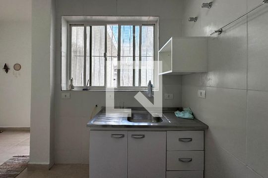 Sala/cozinha  de casa para alugar com 1 quarto, 35m² em Chácara Santo Antônio (zona Sul), São Paulo