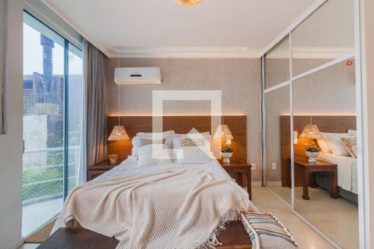 Kitnet/Studio para alugar com 1 quarto, 25m² em Centro, Florianópolis