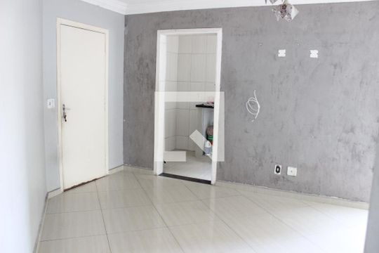 Sala de apartamento para alugar com 2 quartos, 55m² em Parque Sao Vicente, São Vicente