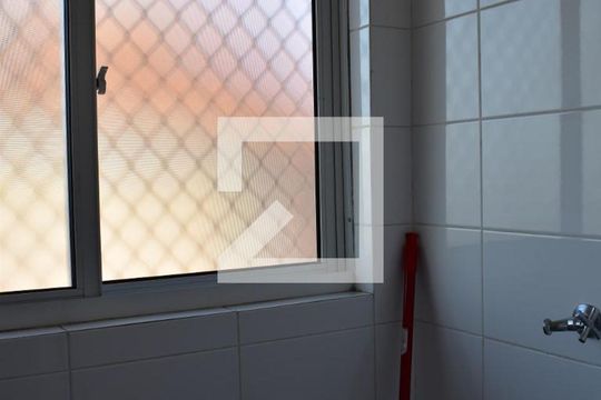 Área de Serviço de apartamento para alugar com 2 quartos, 48m² em Fazendinha, Curitiba