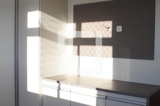 Quarto 1 de apartamento para alugar com 2 quartos, 48m² em Fazendinha, Curitiba