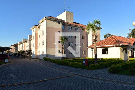 Área comum de apartamento para alugar com 2 quartos, 48m² em Fazendinha, Curitiba