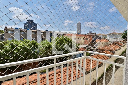 Sacada de casa para alugar com 2 quartos, 120m² em Vila Bertioga, São Paulo