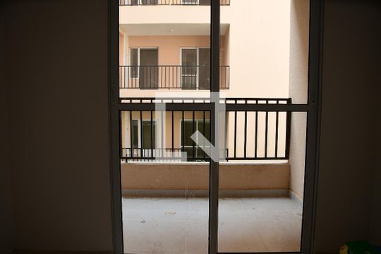 Sala de apartamento para alugar com 2 quartos, 59m² em Jardim da Gloria, Cotia