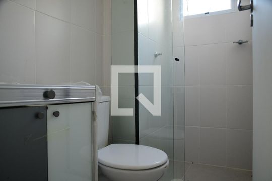 Banheiro de apartamento para alugar com 2 quartos, 59m² em Jardim da Gloria, Cotia