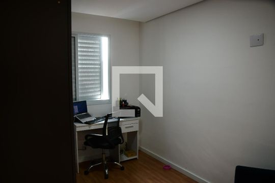 Quarto de apartamento para alugar com 2 quartos, 72m² em Jardim Pioneiro, Cotia