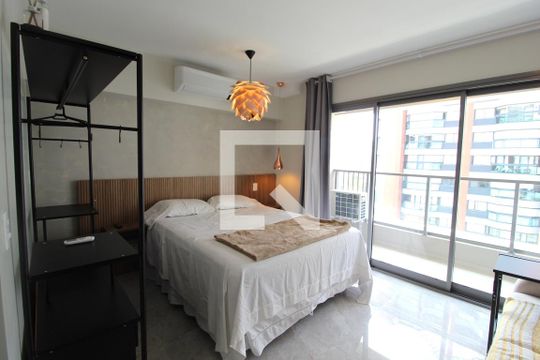 Sala/Quarto de kitnet/studio para alugar com 1 quarto, 31m² em Indianópolis, São Paulo