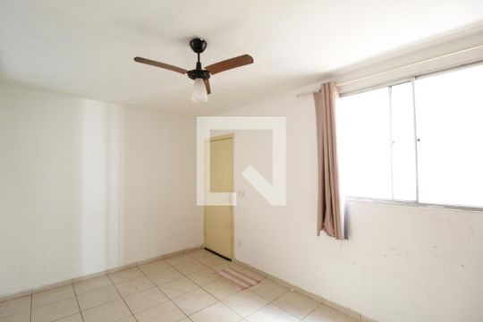 Apartamento para alugar com 3 quartos, 54m² em Brasil, Uberlândia