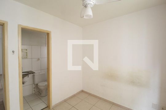 Quarto 1 - Suíte de apartamento para alugar com 3 quartos, 54m² em Brasil, Uberlândia