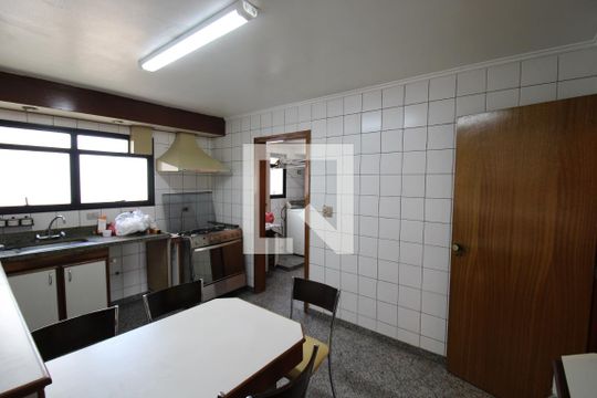 Cozinha de apartamento para alugar com 4 quartos, 160m² em Jardim São Paulo(zona Norte), São Paulo