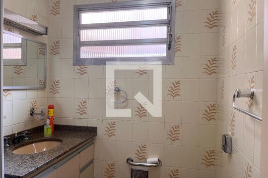 Banheiro de casa à venda com 4 quartos, 184m² em Lapa, São Paulo
