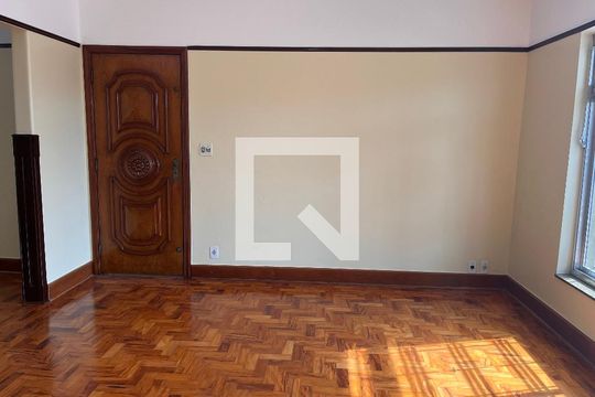 Sala de casa à venda com 4 quartos, 184m² em Lapa, São Paulo