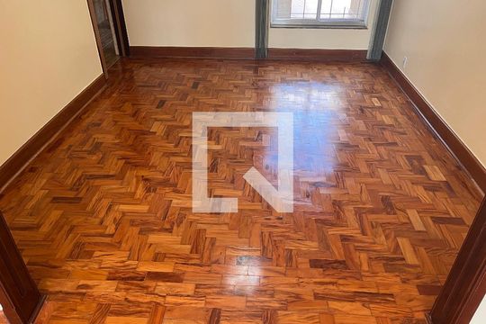 Sala de casa à venda com 4 quartos, 184m² em Lapa, São Paulo