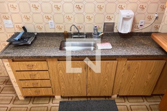 Cozinha  de casa à venda com 4 quartos, 184m² em Lapa, São Paulo