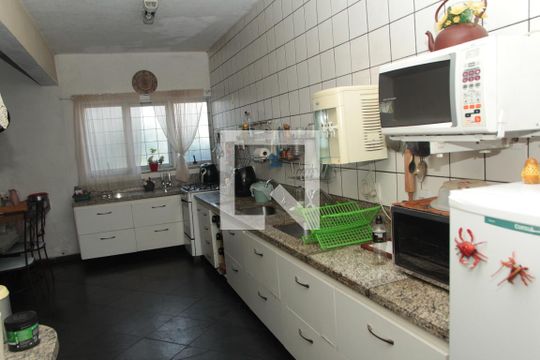 Cozinha de casa à venda com 3 quartos, 290m² em Ouro Preto, Belo Horizonte