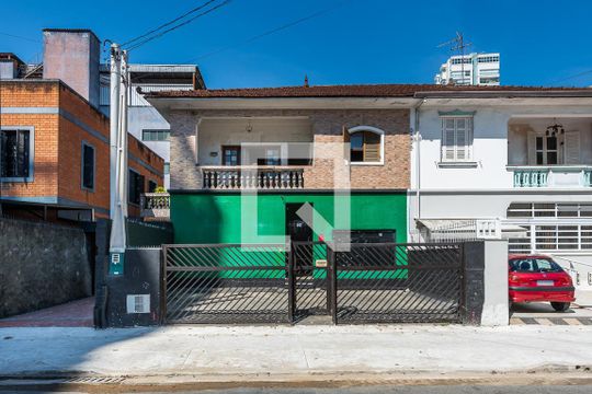 Fachada de casa para alugar com 5 quartos, 250m² em Boqueirão, Santos