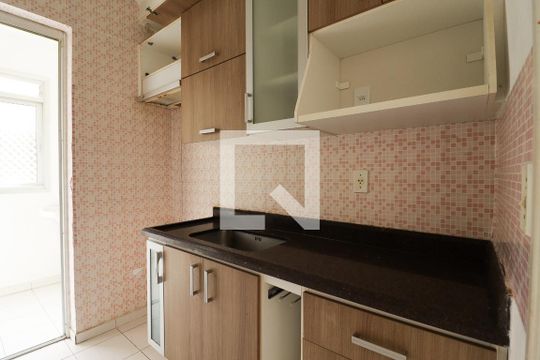 Cozinha e Área de Serviço de apartamento à venda com 2 quartos, 50m² em Vila Roque, São Paulo