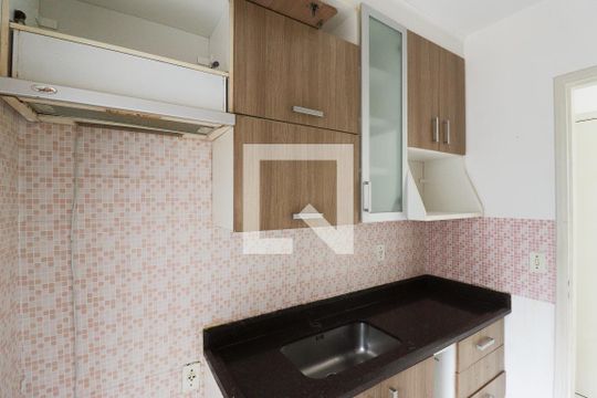 Cozinha e Área de Serviço de apartamento à venda com 2 quartos, 50m² em Vila Roque, São Paulo