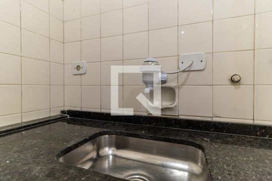 Cozinha de kitnet/studio para alugar com 1 quarto, 30m² em Vila Buarque, São Paulo