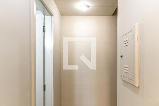 Corredor de kitnet/studio para alugar com 1 quarto, 30m² em Vila Buarque, São Paulo