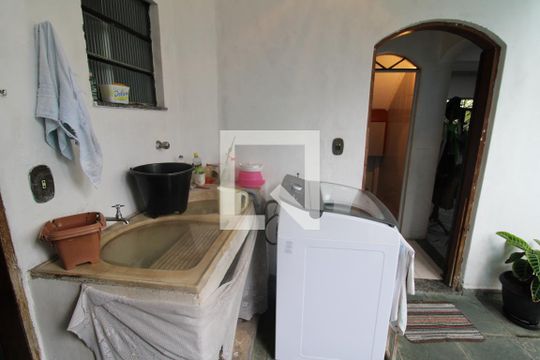 Área de Serviço de casa à venda com 3 quartos, 150m² em Vila Nilo, São Paulo