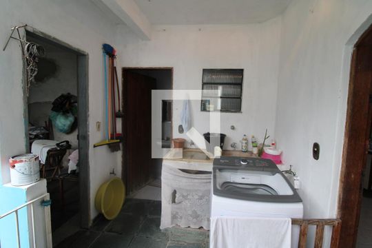 Área de Serviço de casa para alugar com 3 quartos, 150m² em Vila Nilo, São Paulo