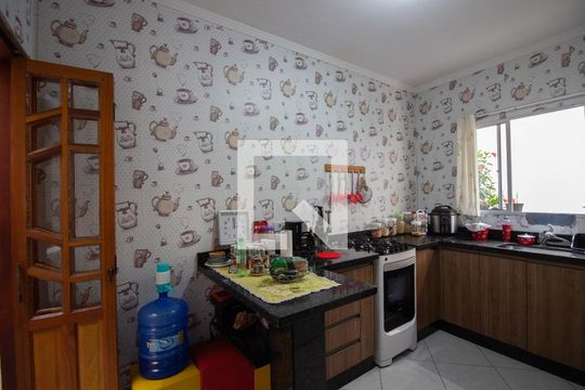 Cozinha de casa de condomínio à venda com 2 quartos, 73m² em Vila Santana, São Paulo