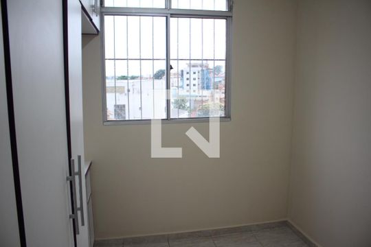 Quarto 1 de apartamento para alugar com 2 quartos, 60m² em Jardim Riacho das Pedras, Contagem