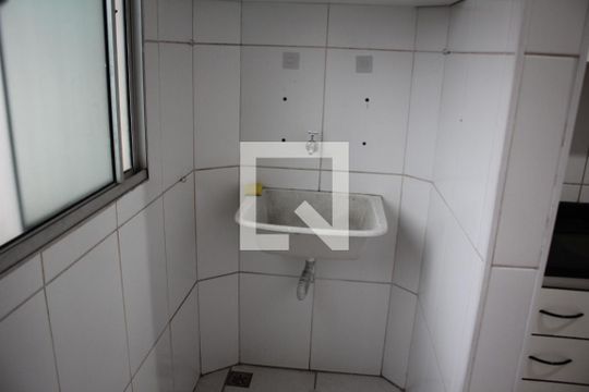 Área de Serviço de apartamento para alugar com 2 quartos, 60m² em Jardim Riacho das Pedras, Contagem