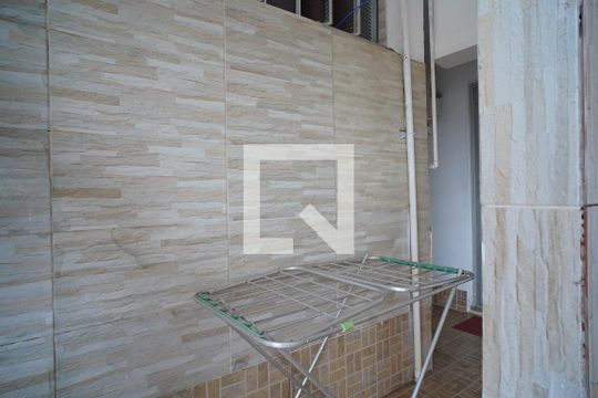 Área comum de kitnet/studio para alugar com 1 quarto, 20m² em Monte Verde, Florianópolis