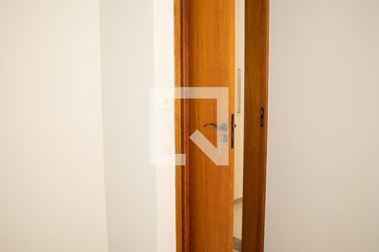 Quarto 2 de apartamento para alugar com 2 quartos, 53m² em Vila Gustavo, São Paulo