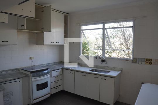 Cozinha de casa à venda com 3 quartos, 147m² em Jardim Monte Kemel, São Paulo
