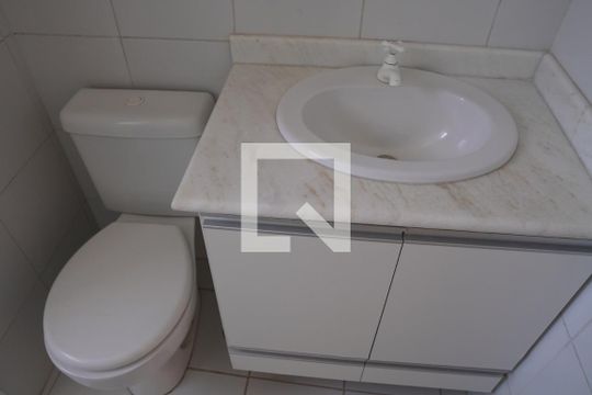 Banheiro de casa à venda com 3 quartos, 147m² em Jardim Monte Kemel, São Paulo