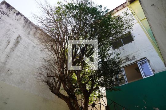 Quintal de casa à venda com 3 quartos, 147m² em Jardim Monte Kemel, São Paulo
