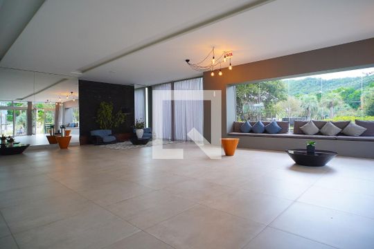 Área comum de apartamento para alugar com 2 quartos, 105m² em Jurerê Internacional, Florianópolis
