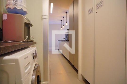 Área de Serviço de apartamento para alugar com 2 quartos, 105m² em Jurerê Internacional, Florianópolis