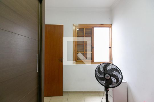 Quarto 1 de casa para alugar com 3 quartos, 180m² em Itaquera, São Paulo