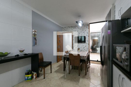 Cozinha de casa para alugar com 3 quartos, 180m² em Itaquera, São Paulo