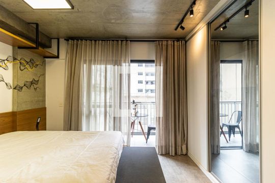 Studio de kitnet/studio para alugar com 1 quarto, 30m² em República, São Paulo