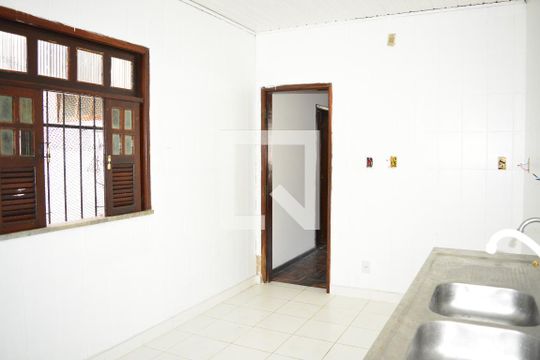 Cozinha de casa para alugar com 2 quartos, 185m² em Caminho das Árvores, Salvador