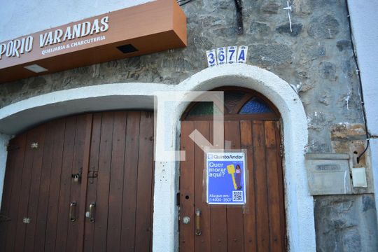 Plaquinha de casa para alugar com 2 quartos, 185m² em Caminho das Árvores, Salvador