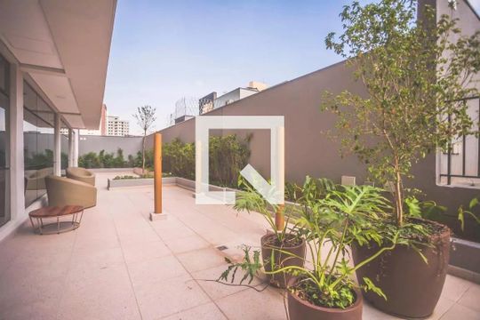 Área comum de apartamento para alugar com 1 quarto, 30m² em São Judas, São Paulo