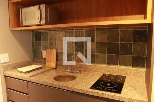 Cozinha Studio de kitnet/studio para alugar com 1 quarto, 28m² em Água Branca, São Paulo