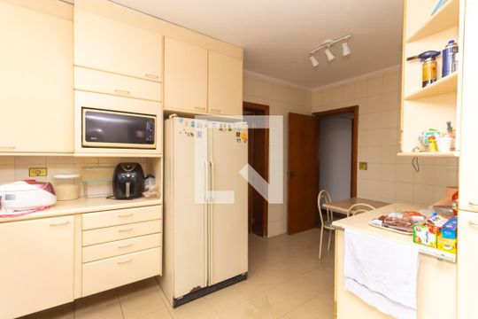 Cozinha de apartamento para alugar com 4 quartos, 180m² em Vila Mariana, São Paulo