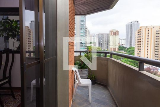 varanda Sala de apartamento à venda com 4 quartos, 180m² em Vila Mariana, São Paulo