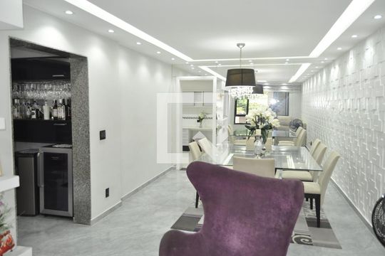 Sala de casa à venda com 5 quartos, 500m² em Pilares, Rio de Janeiro